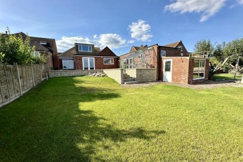 Maidenhall, Highnam GL2 3 bed detached bungalow for sale