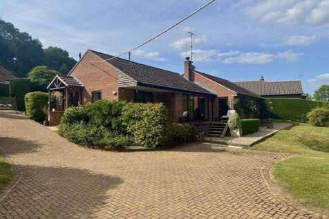 4 bedroom detached bungalow for sale