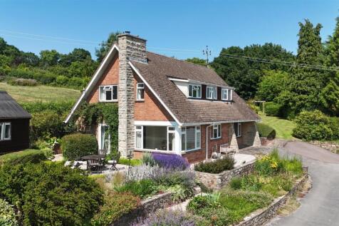 Longhope GL17 4 bed detached house for sale