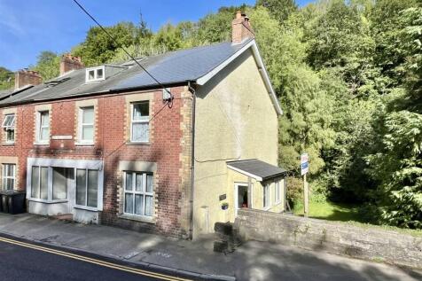 Lydbrook GL17 3 bed end of terrace house for sale