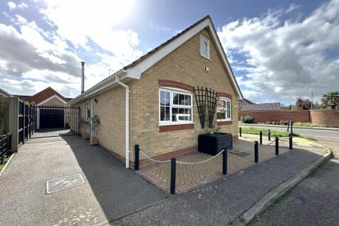 Verdure Close, Lowestoft, NR32 4 bed detached house for sale