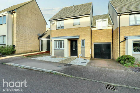 Brimstone Drive, Stevenage 4 bed link detached house for sale