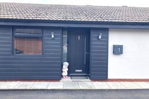 3 bedroom detached bungalow for sale