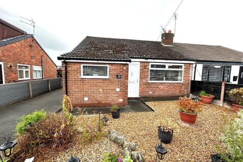 3 bedroom semi-detached bungalow for sale