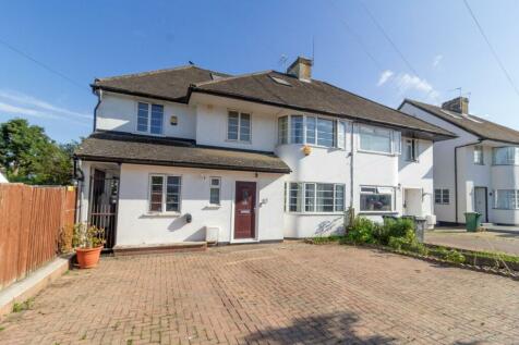 5 bedroom semi-detached house for sale