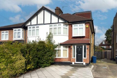 4 bedroom semi-detached house for sale