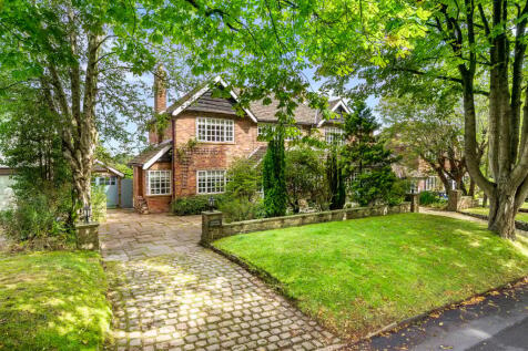 5 bedroom detached house for sale