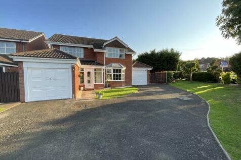 4 bedroom detached house for sale