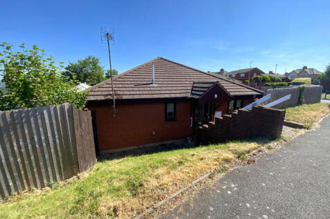 Rossendale Close, Halesowen B63 2 bed semi