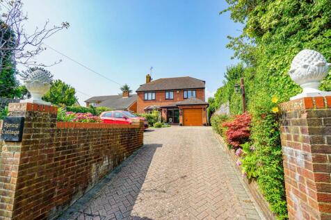 Butchers Lane, Three Oaks 4 bed detached house for sale