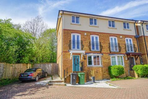 Etchingham Drive, St. Leonards