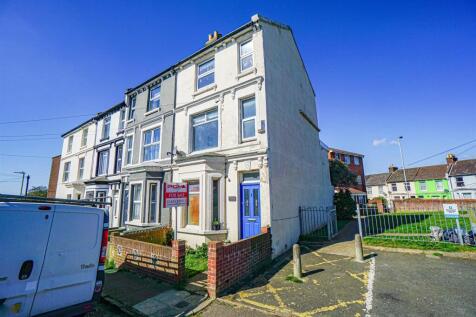 North Terrace, Hastings 4 bed end of terrace house for sale