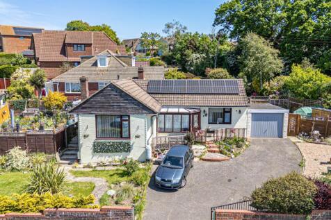 Pilot Road, Hastings 2 bed detached bungalow for sale