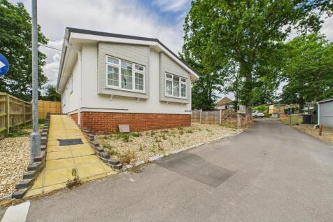 2 bedroom park home for sale