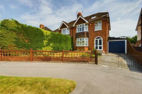 4 bedroom semi-detached house for sale