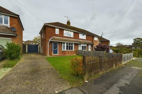 2 bedroom semi-detached house for sale