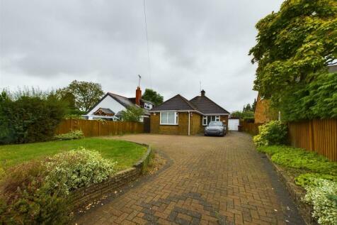 2 bedroom detached bungalow for sale