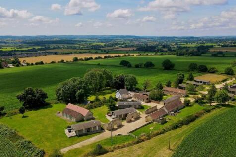 Bradford Abbas, Sherborne 3 bed detached house for sale