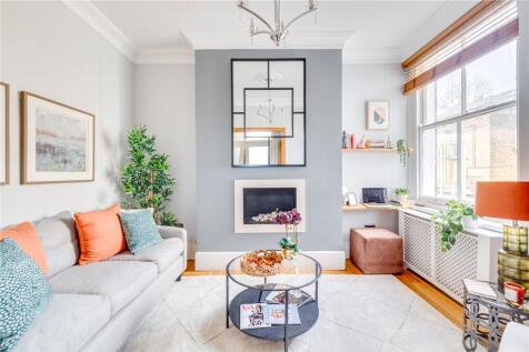 Peterborough Villas, London, SW6 2 bed apartment for sale