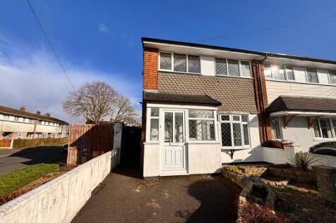 2 bedroom town house for sale