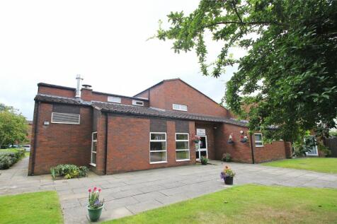 Moorside Road, Flixton, Manchester, M41 1 bed apartment for sale