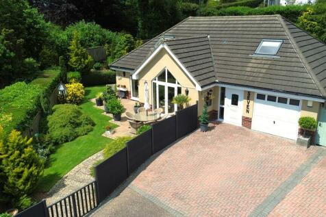 4 bedroom detached bungalow for sale