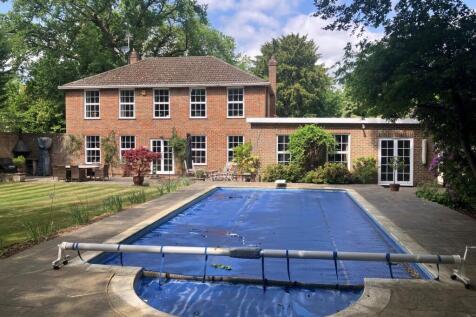 Windsor Road, Gerrards Cross... 5 bed detached house for sale
