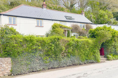 Nadderwater, Exeter 4 bed detached house for sale