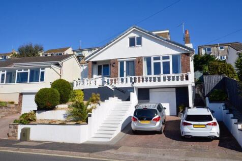 5 bedroom detached bungalow for sale