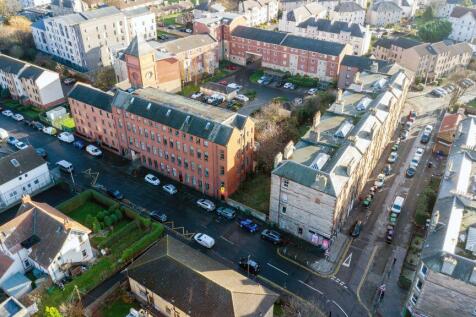 2 bedroom ground floor flat for sale