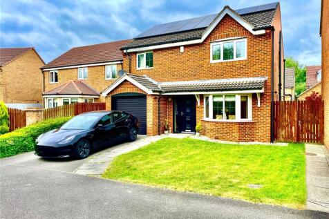 4 bedroom detached house for sale