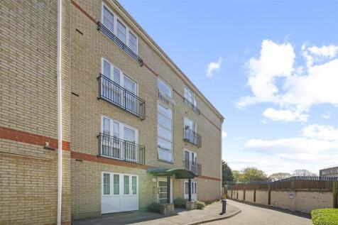 St. Andrews Mews, London, N16 1 bed apartment for sale