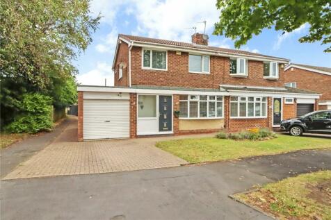 3 bedroom semi-detached house for sale