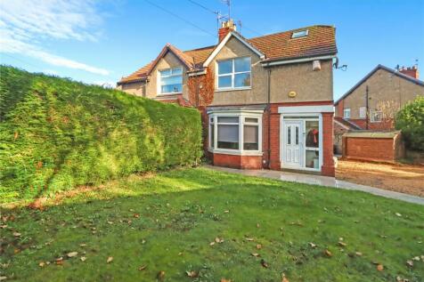 2 bedroom semi-detached house for sale