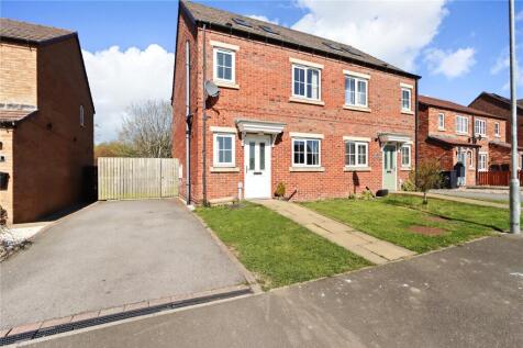 3 bedroom semi-detached house for sale