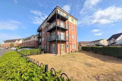 2 bedroom ground floor flat for sale