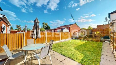 Purcell Road, Greenford, UB6 3 bed terraced house for sale