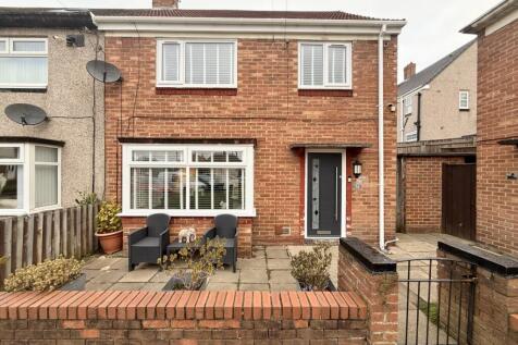 Cotswold Road, Hylton Castle... 3 bed semi