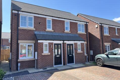 2 bedroom semi-detached house for sale
