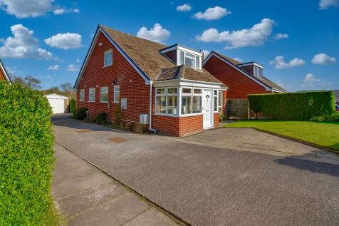 Chippendale Rise, West Yorkshire BD8 3 bed detached house for sale