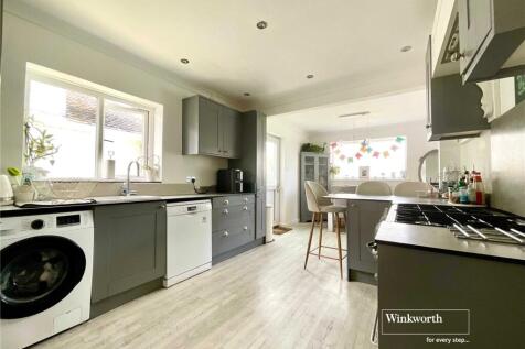 Southwood Avenue, Walkford... 5 bed bungalow for sale