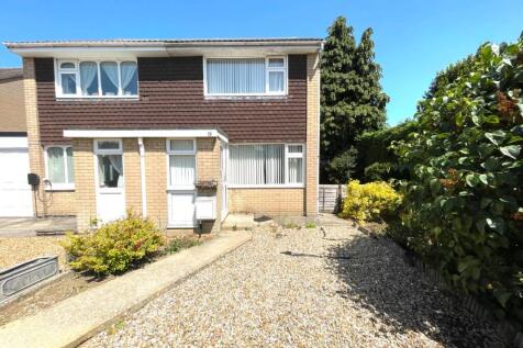2 bedroom semi-detached house for sale