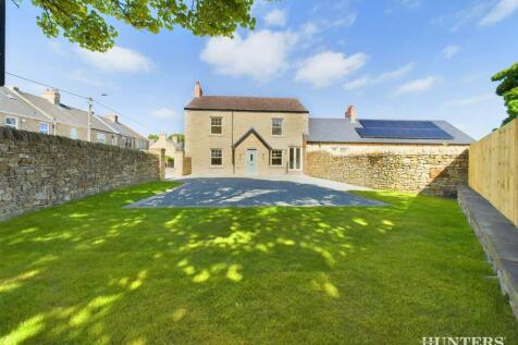4 bedroom semi-detached house for sale