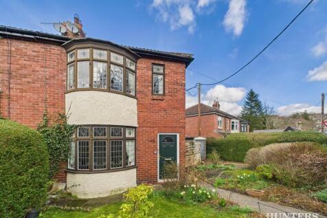 3 bedroom semi-detached house for sale