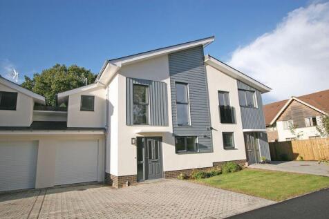 Billington Place, Burgess Hill 3 bed semi