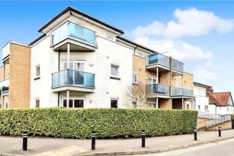 Reservoir Road, Ruislip, Middlesex, HA4 2 bed flat for sale