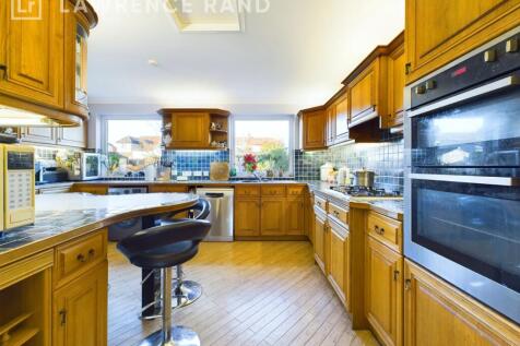 Bessingby Road, Ruislip, Middlesex, HA4 4 bed end of terrace house for sale