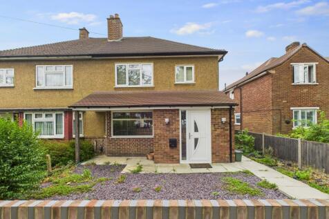 Bromley Crescent, Ruislip, HA4 3 bed semi