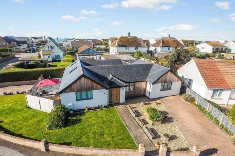 Solent Road, East Wittering, Chichester 3 bed detached bungalow for sale