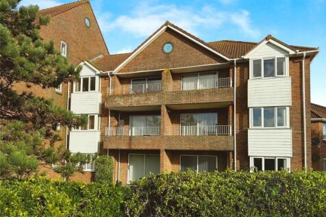 Collingwood Close, East Sussex BN23 2 bed flat for sale